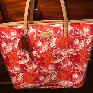 **SOLD**NWOT Authentic Coach handbag shoulder tote floral